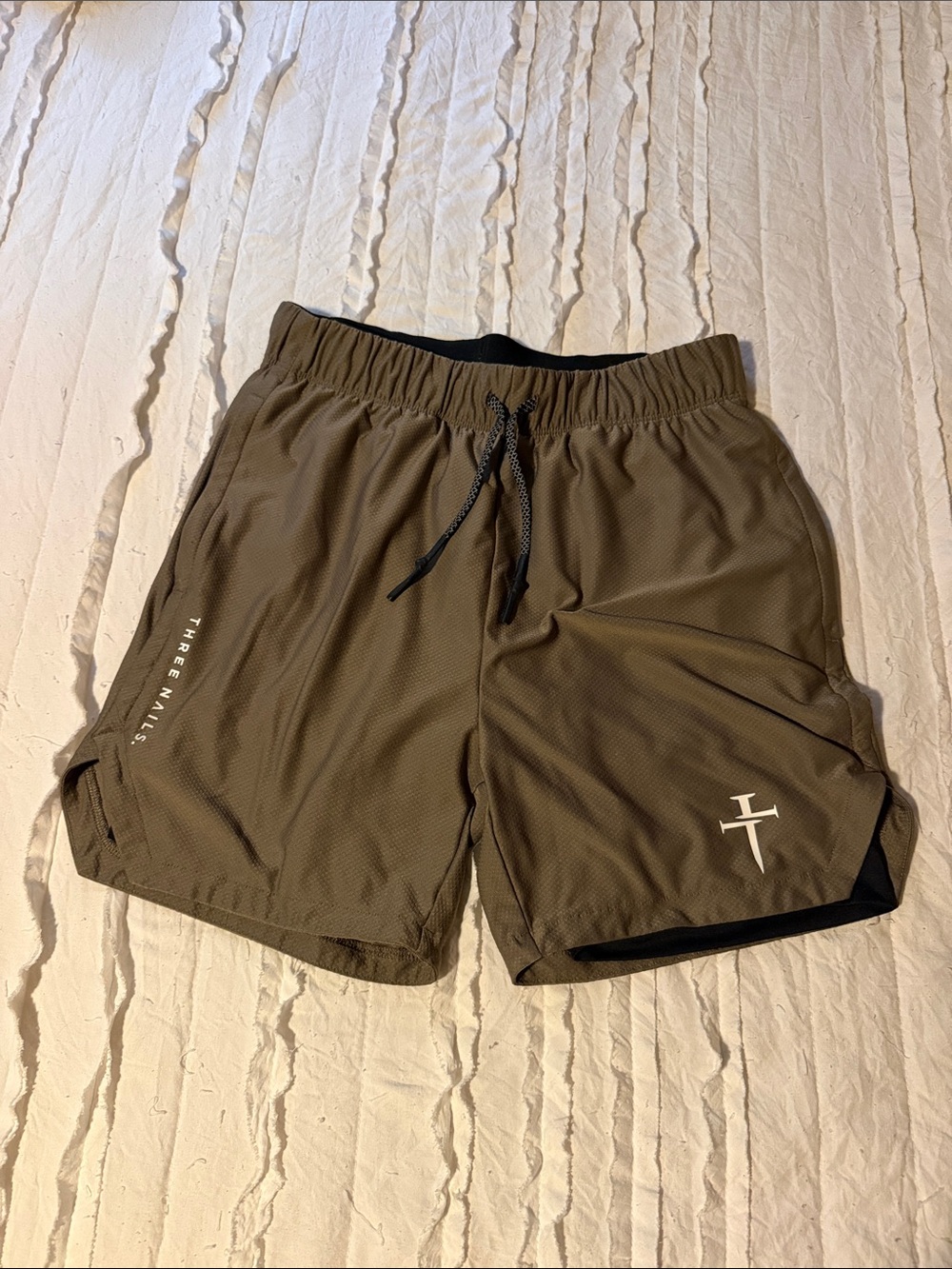 Men’s Three Nails Shorts